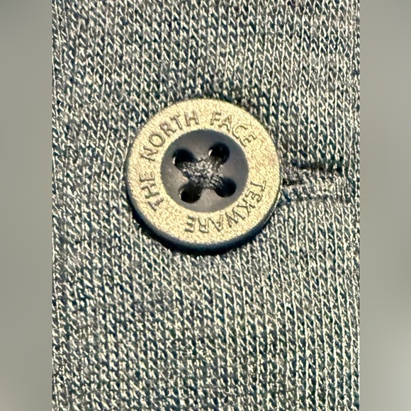 The North Face FlashDry Polo Shirt Men’s XL Blue Performance Short Sleeve - Picture 9 of 13